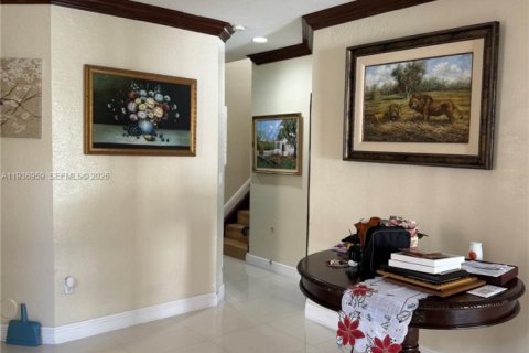 Villa ou maison à louer à Homestead, Floride: 5 chambres, 191.84 m2 № 1994871 - photo 7