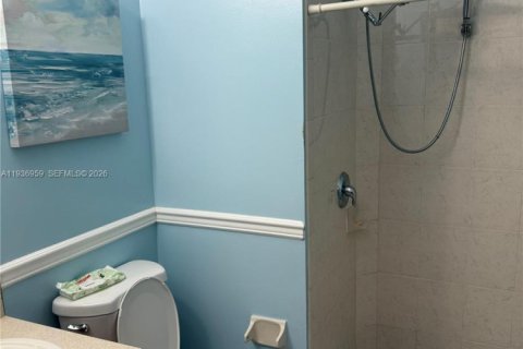 Villa ou maison à louer à Homestead, Floride: 5 chambres, 191.84 m2 № 1994871 - photo 26