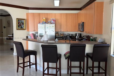 Villa ou maison à louer à Homestead, Floride: 5 chambres, 191.84 m2 № 1994871 - photo 14