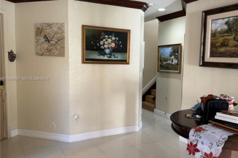 Villa ou maison à louer à Homestead, Floride: 5 chambres, 191.84 m2 № 1994871 - photo 6