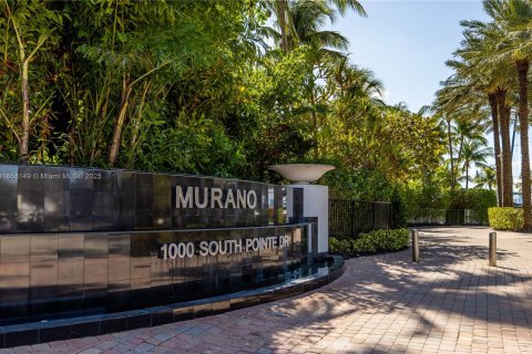 Condo in Miami Beach, Florida, 2 bedrooms  № 1888187 - photo 28