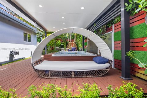 Villa ou maison à vendre à Coral Gables, Floride: 3 chambres, 125.05 m2 № 1941627 - photo 30