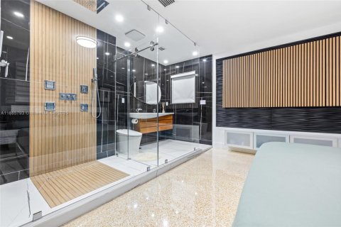 Villa ou maison à vendre à Coral Gables, Floride: 3 chambres, 125.05 m2 № 1941627 - photo 15