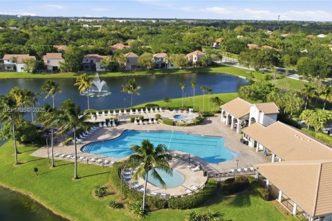 Copropriété à vendre à Plantation, Floride: 3 chambres, 104.05 m2 № 2375208 - photo 20