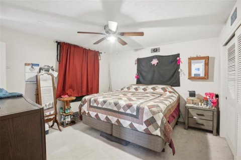 Villa ou maison à vendre à Zephyrhills, Floride: 4 chambres, 163.14 m2 № 1528731 - photo 16