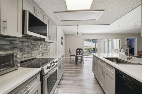 Casa en venta en Spring Hill, Florida, 3 dormitorios, 174.28 m2 № 2239081 - foto 24