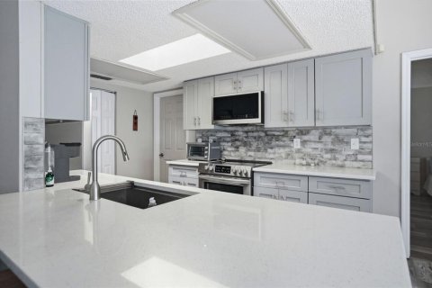 Casa en venta en Spring Hill, Florida, 3 dormitorios, 174.28 m2 № 2239081 - foto 21