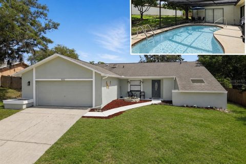 Casa en Spring Hill, Florida 3 dormitorios, 174.28 m2 № 2239081