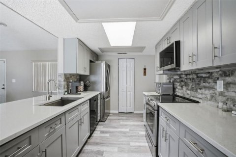 Casa en venta en Spring Hill, Florida, 3 dormitorios, 174.28 m2 № 2239081 - foto 20