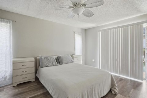 Casa en venta en Spring Hill, Florida, 3 dormitorios, 174.28 m2 № 2239081 - foto 12