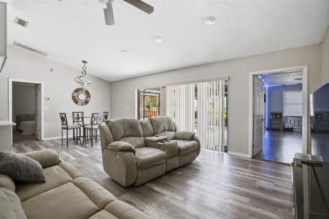 Casa en venta en Spring Hill, Florida, 3 dormitorios, 174.28 m2 № 2239081 - foto 6