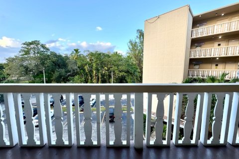 Copropriété à vendre à North Miami, Floride: 1 chambre, 57.88 m2 № 1977932 - photo 20