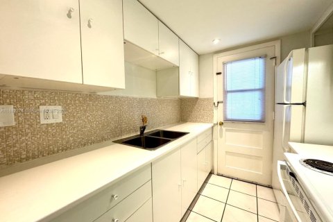 Copropriété à vendre à North Miami, Floride: 1 chambre, 57.88 m2 № 1977932 - photo 13