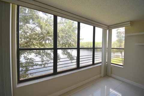 Copropriété à vendre à Coconut Creek, Floride: 2 chambres, 120.77 m2 № 2168371 - photo 13