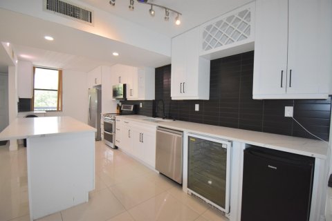 Copropriété à vendre à Coconut Creek, Floride: 2 chambres, 120.77 m2 № 2168371 - photo 10