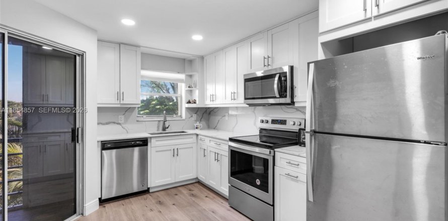 Condo à Lake Worth, Floride, 2 chambres  № 2090786