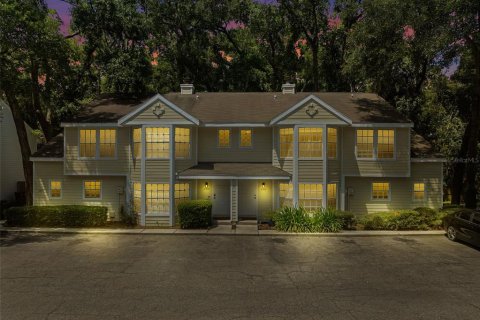 Touwnhouse à vendre à Gainesville, Floride: 2 chambres, 107.77 m2 № 1899782 - photo 2