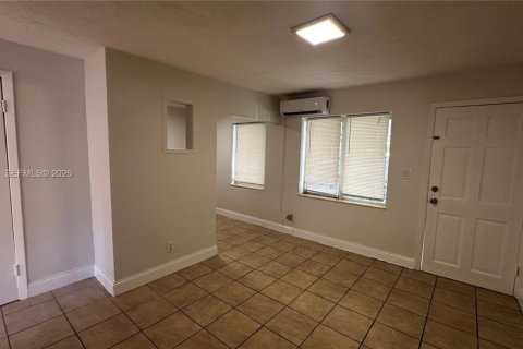Apartment in Hallandale Beach, Florida 1 bedroom, 51.1 sq.m. № 2001688 - photo 22