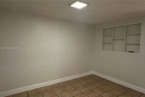 Apartment in Hallandale Beach, Florida 1 bedroom, 51.1 sq.m. № 2001688 - photo 20