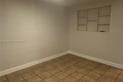 Apartment in Hallandale Beach, Florida 1 bedroom, 51.1 sq.m. № 2001688 - photo 30