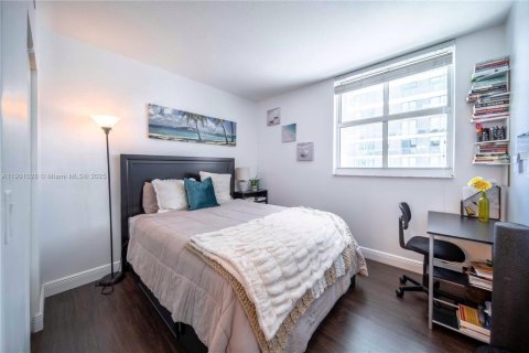 Copropriété à vendre à Miami, Floride: 2 chambres, 116.59 m2 № 1953692 - photo 18