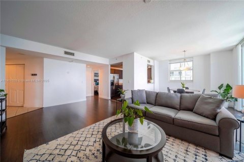 Copropriété à vendre à Miami, Floride: 2 chambres, 116.59 m2 № 1953692 - photo 5
