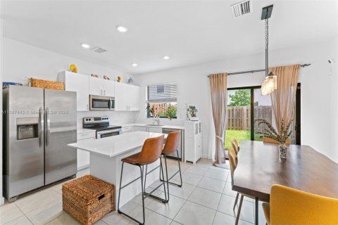 Touwnhouse à vendre à Homestead, Floride: 3 chambres, 123.37 m2 № 1981778 - photo 6