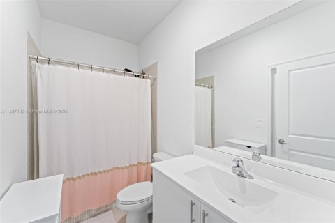 Touwnhouse à vendre à Homestead, Floride: 3 chambres, 123.37 m2 № 1981778 - photo 16