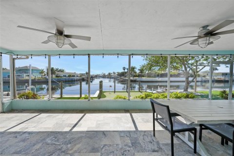 House in New Port Richey, Florida 4 bedrooms, 219.25 sq.m. № 1643065 - photo 28
