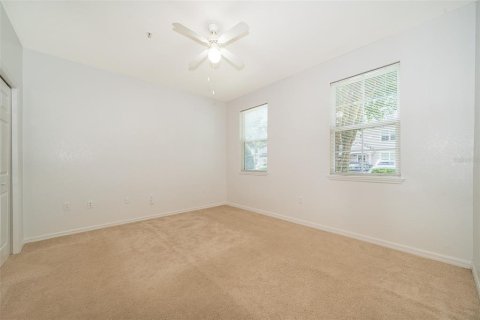 Condo in Orlando, Florida, 3 bedrooms  № 1840524 - photo 17