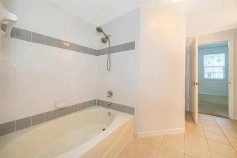 Condo in Orlando, Florida, 3 bedrooms  № 1840524 - photo 16