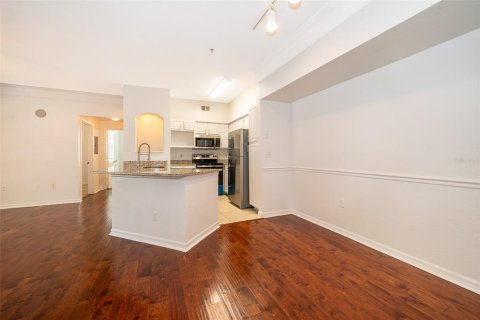 Condo in Orlando, Florida, 3 bedrooms  № 1840524 - photo 6