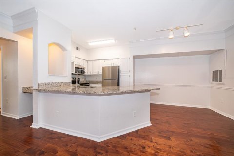 Condo in Orlando, Florida, 3 bedrooms  № 1840524 - photo 9