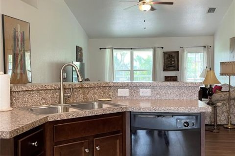 House in Punta Gorda, Florida 4 bedrooms, 227.33 sq.m. № 1917591 - photo 18