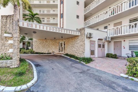 Купить кондоминиум в Халландейл-Бич, Флорида 1 спальня, 78.97м2, № 2060405 - фото 25