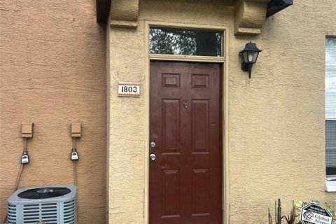 Apartamento en alquiler en Orlando, Florida, 2 dormitorios, 97.64 m2 № 1917112 - foto 2