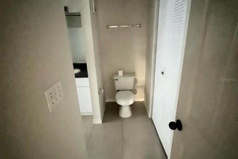Apartamento en alquiler en Orlando, Florida, 2 dormitorios, 97.64 m2 № 1917112 - foto 8