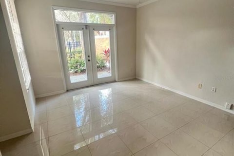 Apartamento en alquiler en Orlando, Florida, 2 dormitorios, 97.64 m2 № 1917112 - foto 4