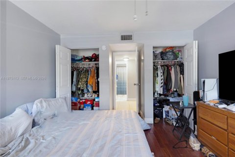 Condominio en venta en Lauderdale Lakes, Florida, 2 dormitorios, 115.2 m2 № 2036289 - foto 14