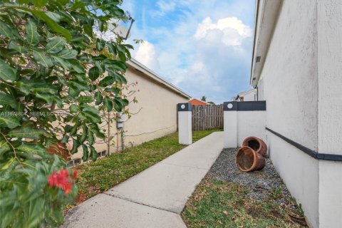 Купить виллу или дом в Санрайз, Флорида 3 спальни, 144.46м2, № 2041527 - фото 5