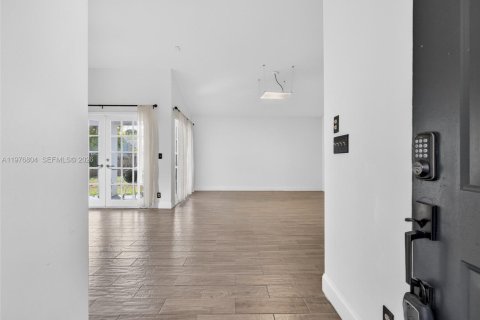 Купить виллу или дом в Санрайз, Флорида 3 спальни, 144.46м2, № 2041527 - фото 12