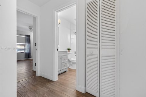 Купить виллу или дом в Санрайз, Флорида 3 спальни, 144.46м2, № 2041527 - фото 30