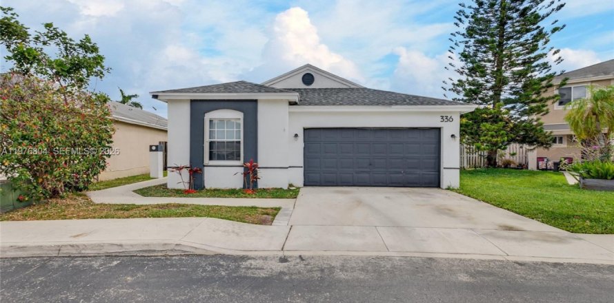 Дом в Санрайз, Флорида 3 спальни, 144.46м2 № 2041527