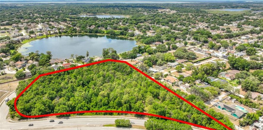 Terreno en Ocoee, Florida № 2139784