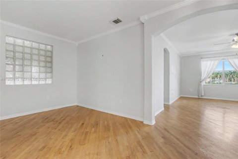 Снять в аренду виллу или дом в Холливуд, Флорида 4 спальни, 235.69м2, № 2050004 - фото 21