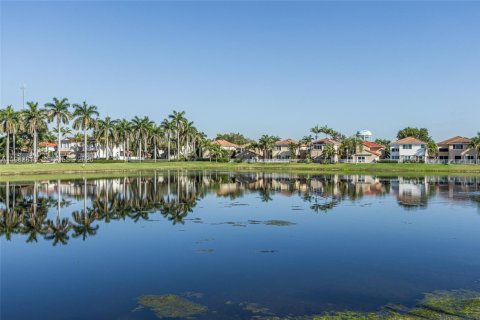 Снять в аренду виллу или дом в Холливуд, Флорида 4 спальни, 235.69м2, № 2050004 - фото 4