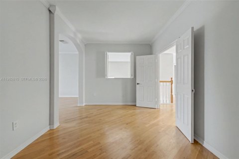 Снять в аренду виллу или дом в Холливуд, Флорида 4 спальни, 235.69м2, № 2050004 - фото 22