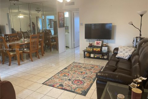 Condo à Hollywood, Floride, 1 chambre  № 2079858