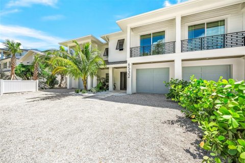 House in Sarasota, Florida 4 bedrooms, 245.73 sq.m. № 1908954 - photo 5