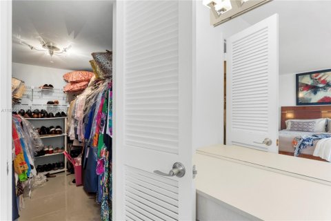 Copropriété à vendre à Hollywood, Floride: 2 chambres, 130.06 m2 № 1979262 - photo 12